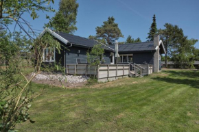 Awesome Home In Ebeltoft With 2 Bedrooms And Internet, Ebeltoft